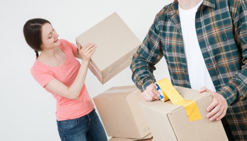 Customer confirming a local moving booking with transport details